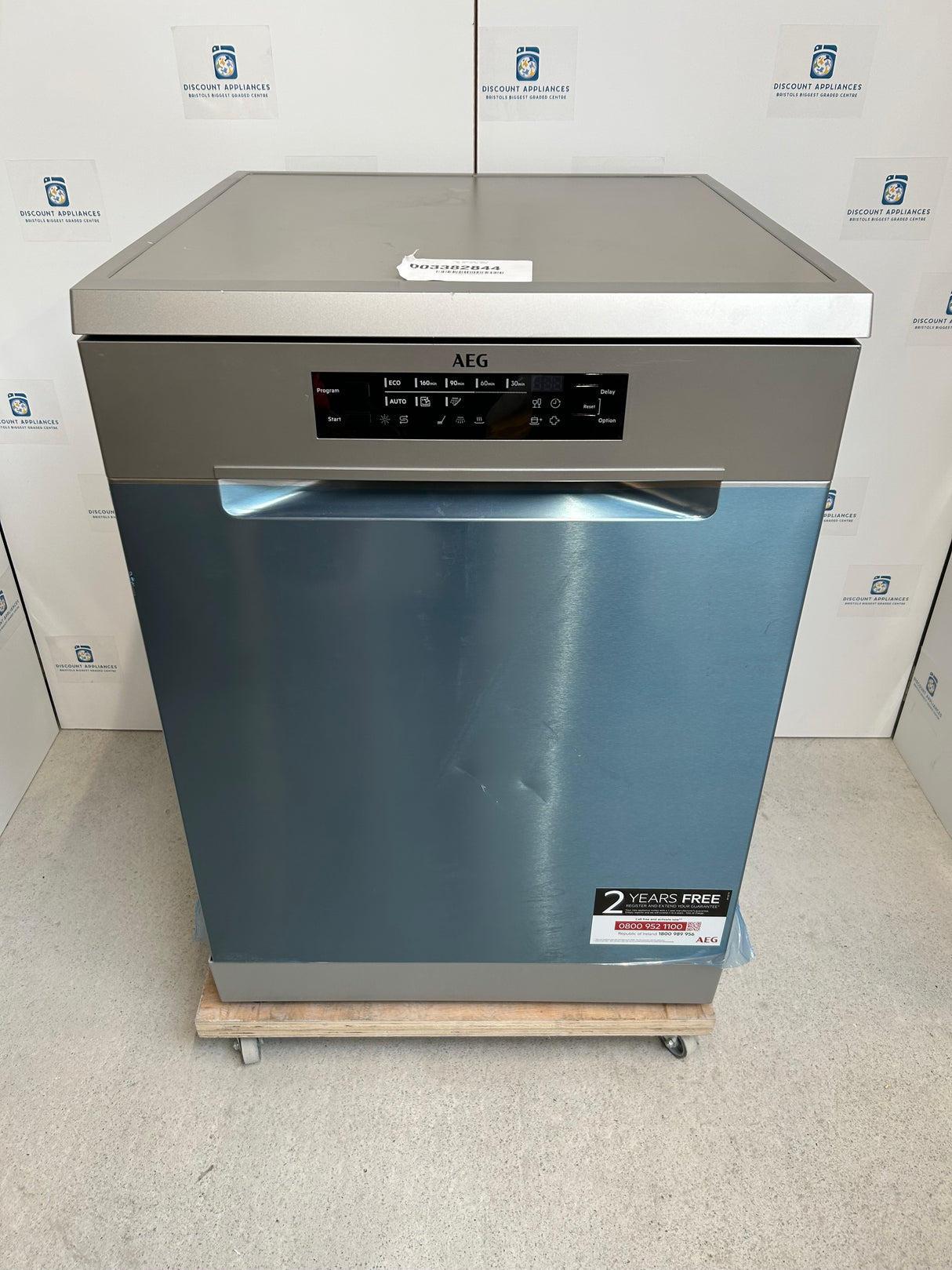 AEG FFB53937ZM Series 6000 SatelliteClean Freestanding Dishwasher