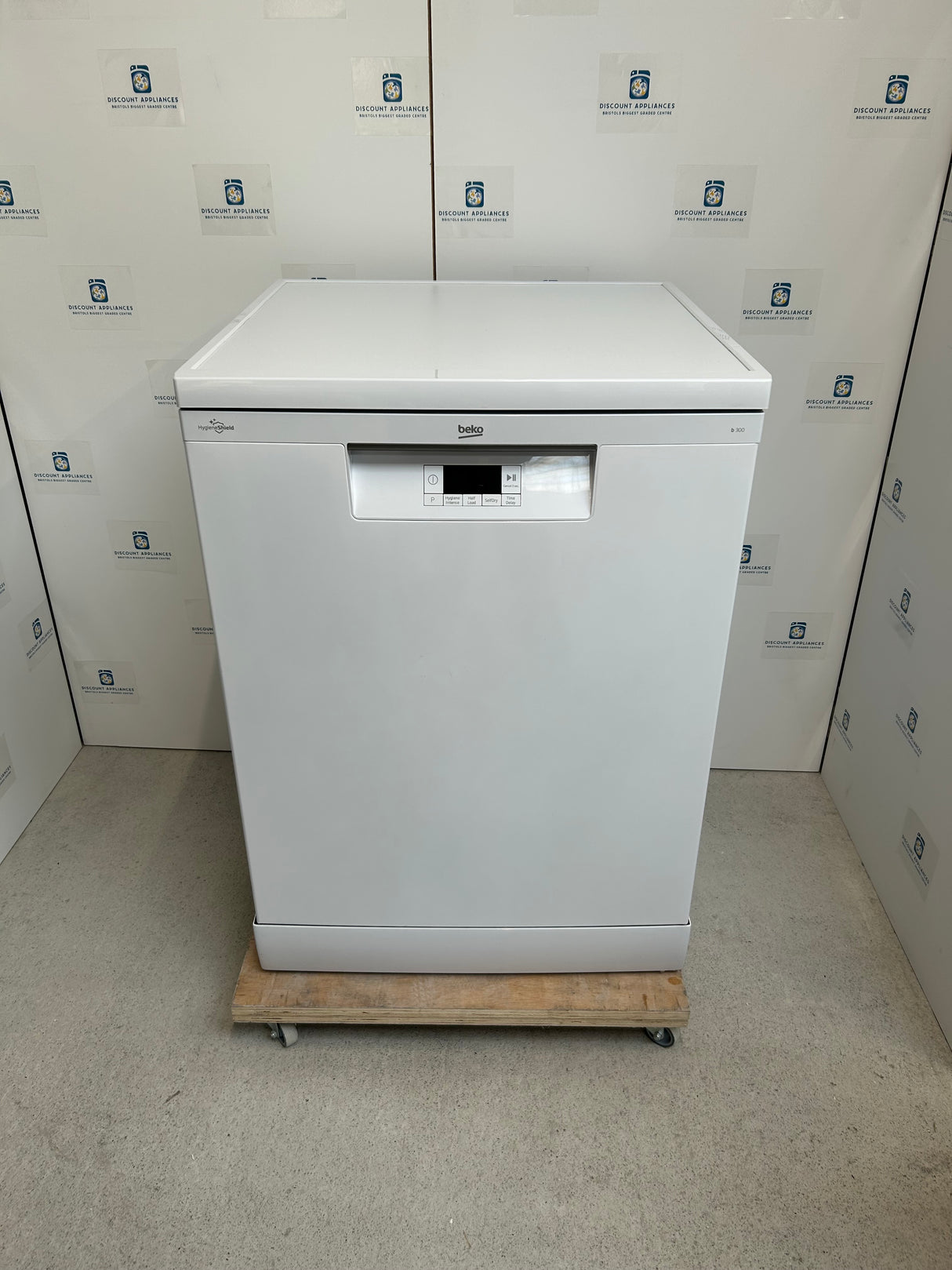 Beko HygieneIntense BDFN15430W Full Size Dishwasher