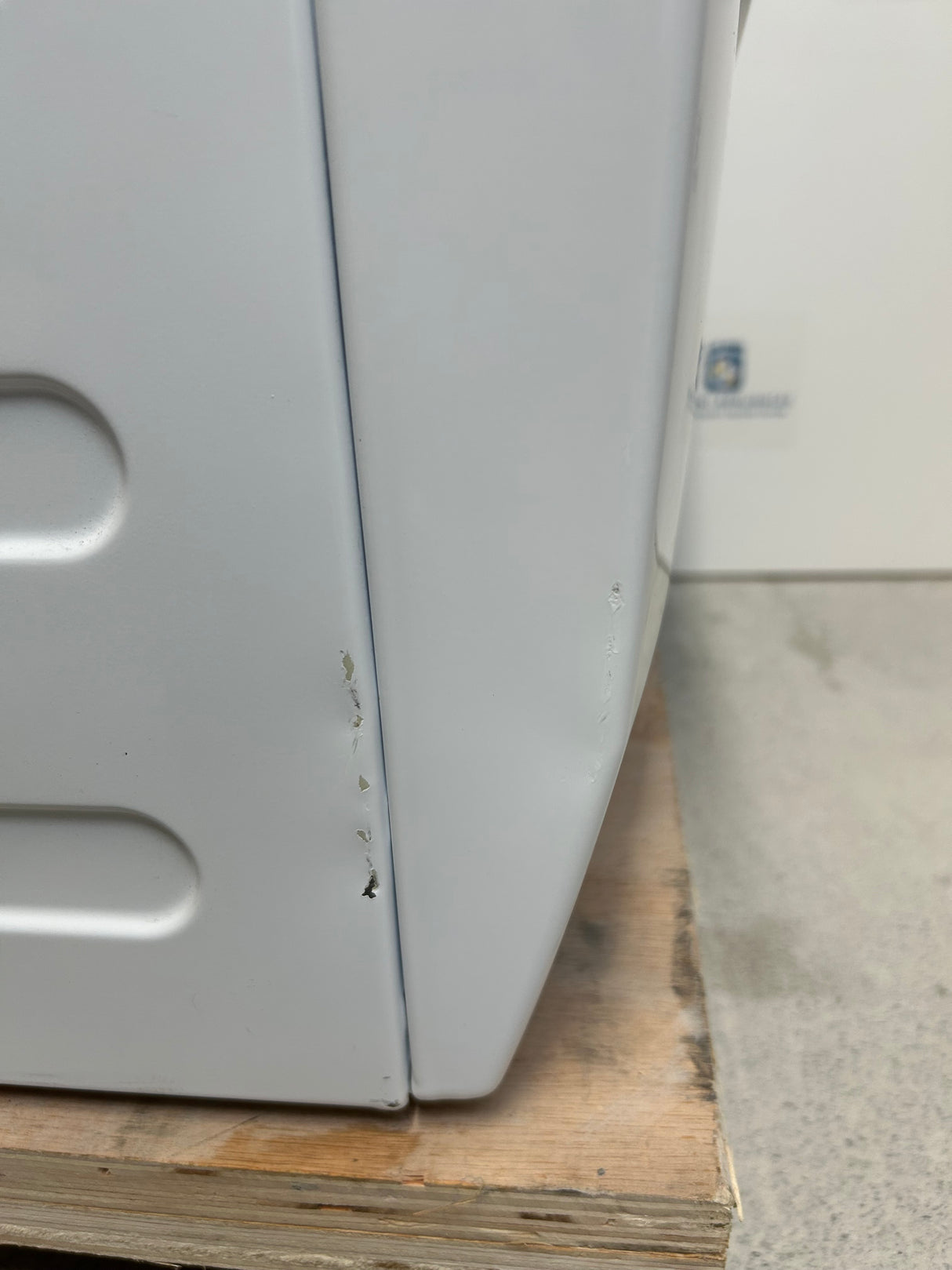 AEG L6FBK141B 10kg 1400 Spin Washing Machine in White