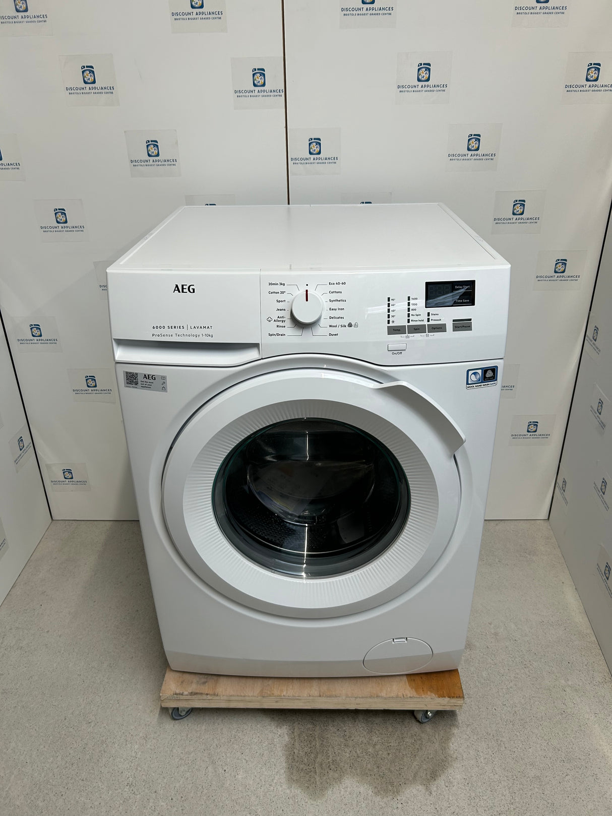 AEG L6FBK141B 10kg 1400 Spin Washing Machine in White